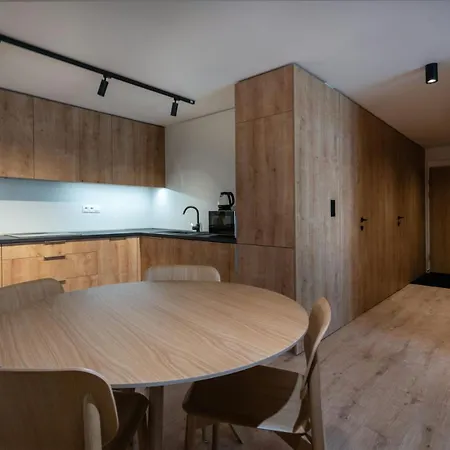 Dasus Luxury Apartament *